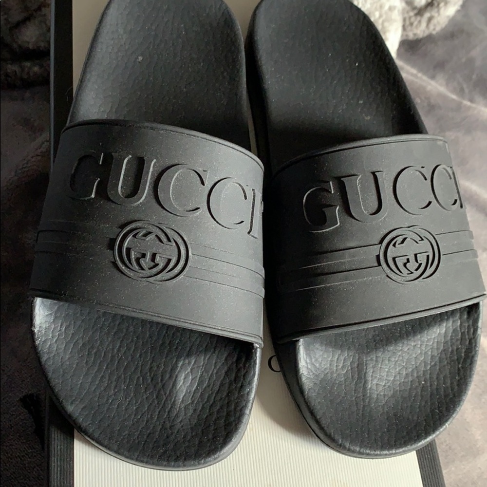 Gucci women’s Rubber black Slides